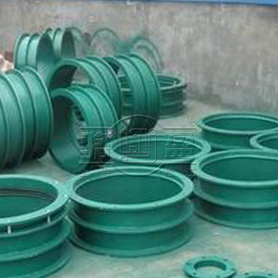 柔性防水套管噴涂環節